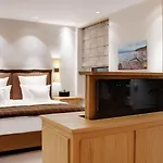 Hotel Excelsior Munich 4* München