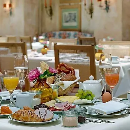 Hotel Excelsior