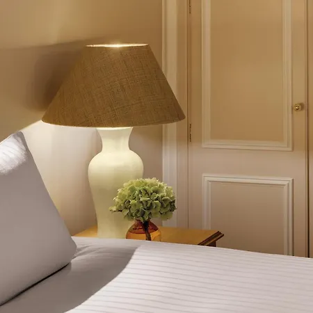 Excelsior Hotel 4*