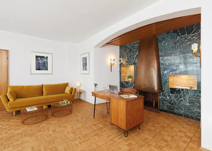 Excelsior By Geisel Hotel