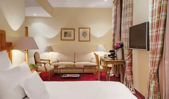 Excelsior By Geisel Hotel