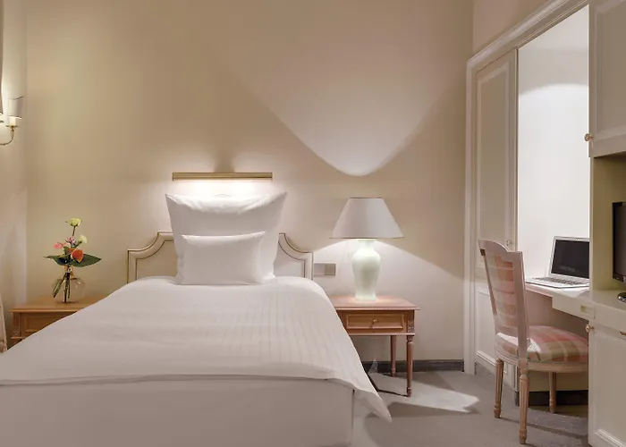 Excelsior By Geisel Múnich