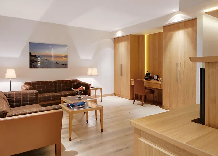 Excelsior By Geisel Hotel