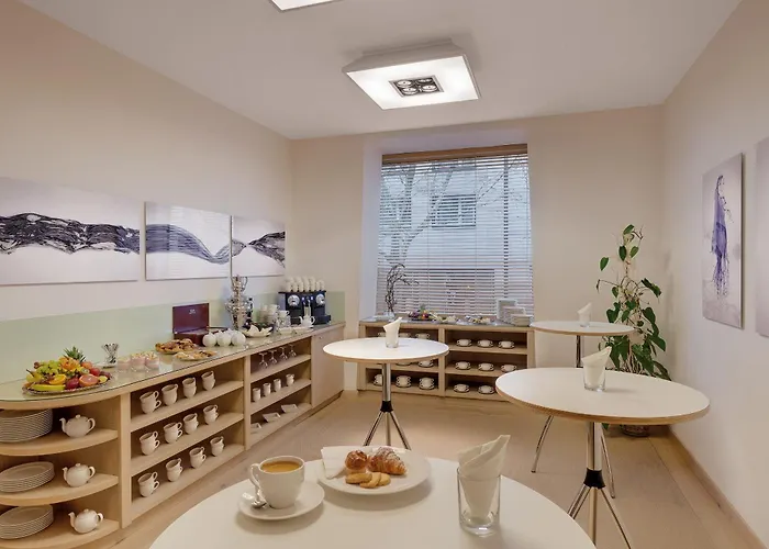 Excelsior By Geisel Múnich