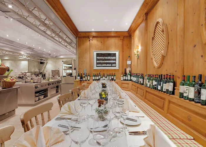 Excelsior By Geisel Hotel