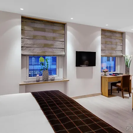 Hotel Excelsior By Geisel